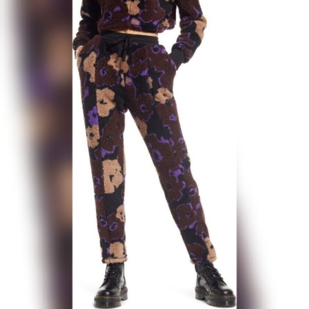 BP. NWT Women's 2X Plush Poppy Floral Pants Comfy Cozy Soft Purple Brown Black